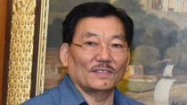 Pawan Kumar Chamling Urges People to Vote For Him to Usher in Development